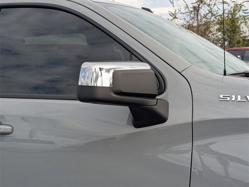 Used 2024 Chevrolet Silverado 1500 LT image 11