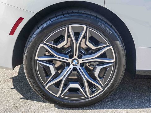 Used 2026 BMW iX xDrive60 AWD/4WD image 8
