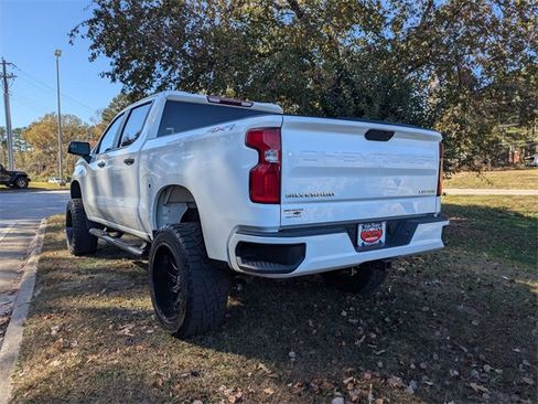 Used 2021 Chevrolet Silverado 1500 Custom image 4