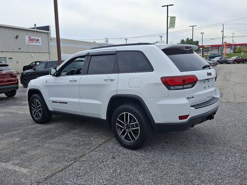 Certified 2021 Jeep Grand Cherokee Trailhawk w/ Trailhawk Luxury Group image 6