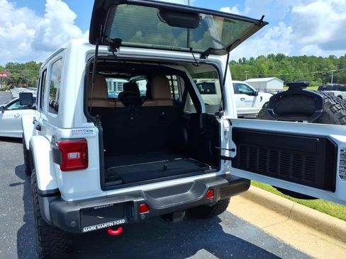Used 2020 Jeep Wrangler Unlimited Rubicon AWD/4WD image 5