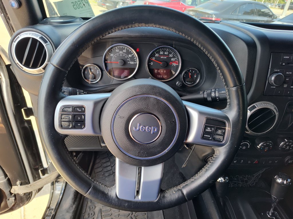 Used 2016 Jeep Wrangler Rubicon AWD/4WD image 25