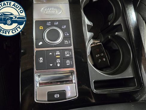 Used 2018 Land Rover Discovery HSE Luxury AWD/4WD image 19