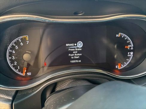 Used 2019 Jeep Grand Cherokee Limited w/ Trailer Tow Group IV image 15