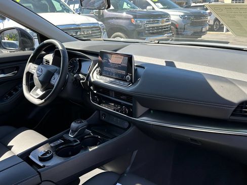 Used 2026 Nissan Rogue Dark Armor AWD/4WD image 13