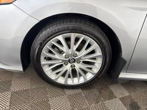 Used 2020 Toyota Camry XLE FWD image 27