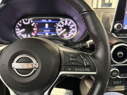 Used 2025 Nissan Sentra SR w/ SR Premium Package image 12