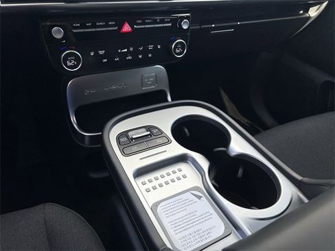 New 2026 Hyundai Ioniq 9 SE image 6