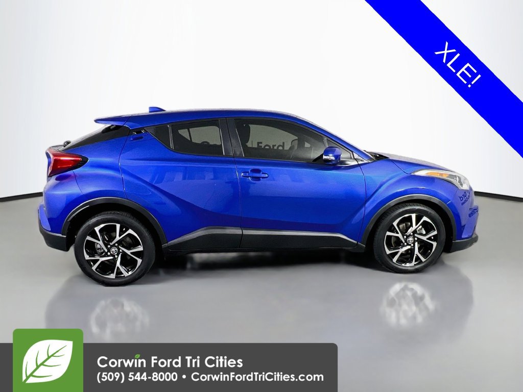 Used 2019 Toyota C-HR XLE FWD image 17