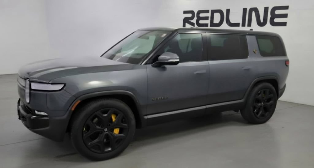 Used 2024 Rivian R1S Adventure Quad AWD/4WD image 2