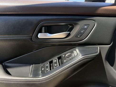 Used 2023 Nissan Rogue SL w/ SL Premium Package FWD image 23