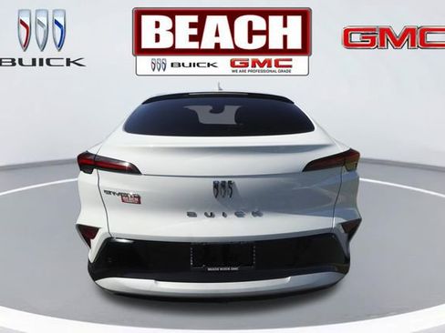 Used 2025 Buick Envista Sport Touring FWD image 4