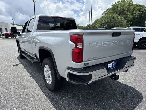 Used 2022 Chevrolet Silverado 2500 LT w/ Convenience Package AWD/4WD image 5