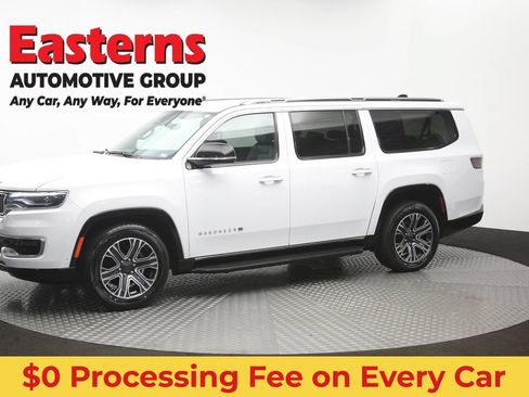 Used 2024 Jeep Wagoneer L Series II RWD image 61