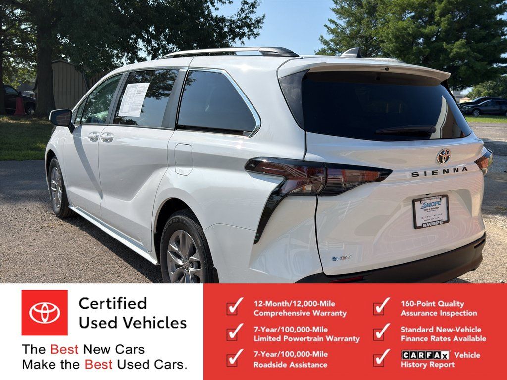 Certified 2026 Toyota Sienna LE FWD image 5