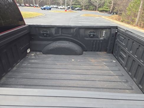 Used 2015 Ford F150 Lariat image 7