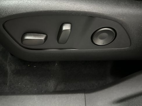 New 2026 Chevrolet Traverse RS image 23