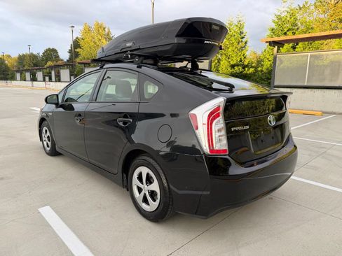 Used 2014 Toyota Prius Four FWD image 5