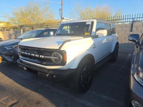 Certified 2023 Ford Bronco Outer Banks image 1