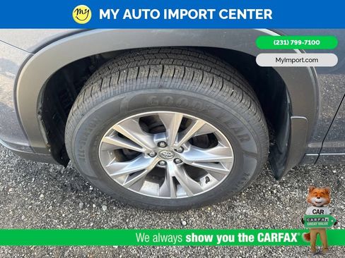 Used 2015 Toyota Highlander XLE AWD/4WD image 6