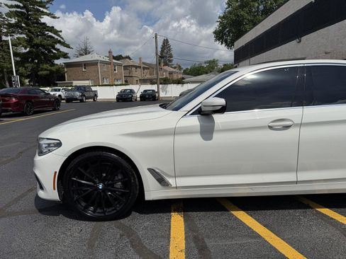 Used 2020 BMW 530i xDrive w/ Convenience Package image 17