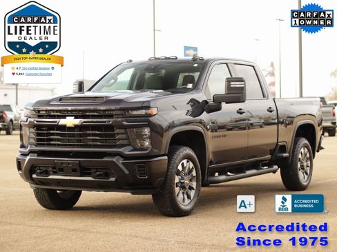 Certified 2024 Chevrolet Silverado 2500 Custom w/ Custom Value Package image 3