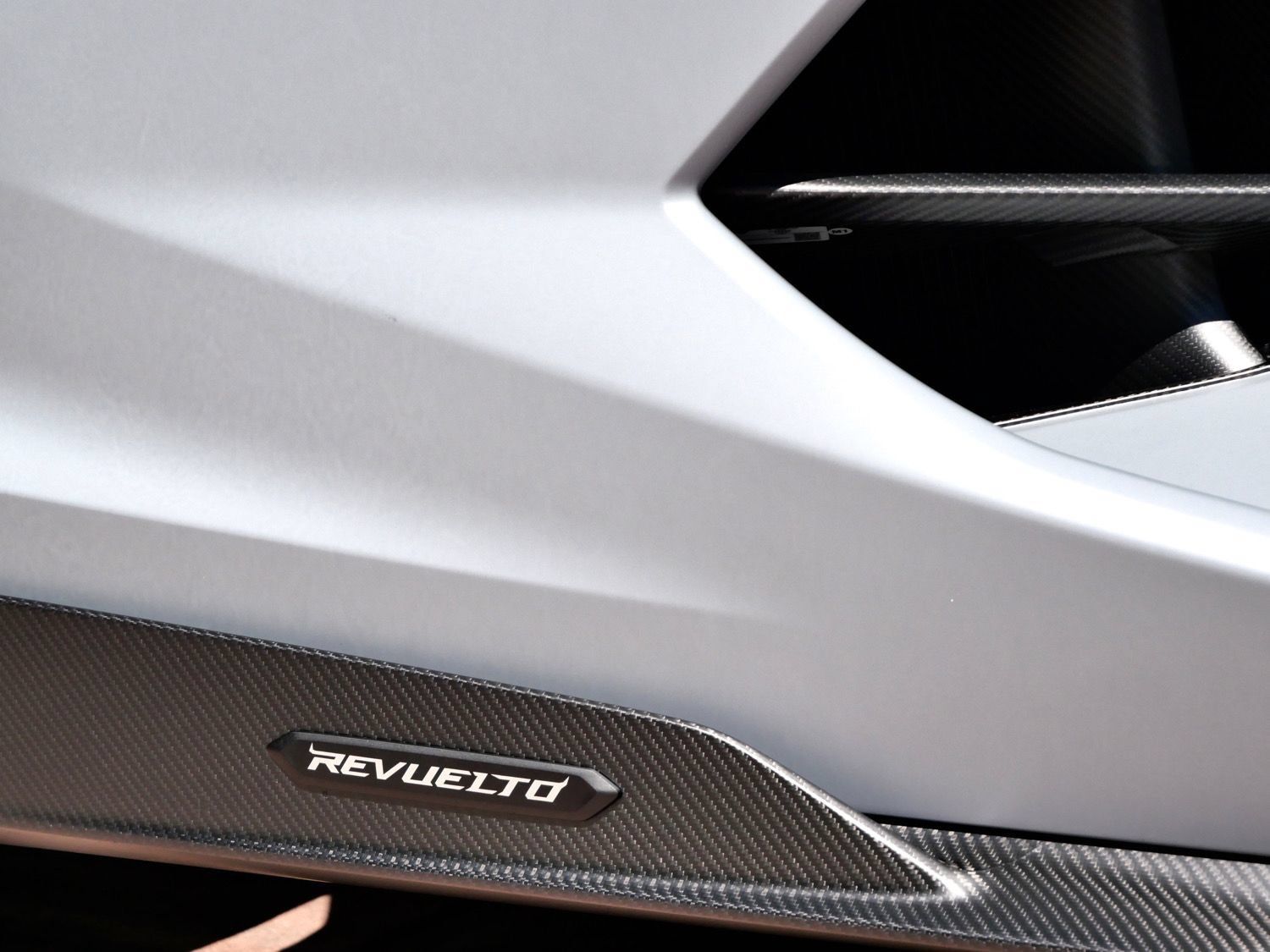 Used 2024 Lamborghini Revuelto AWD/4WD image 22