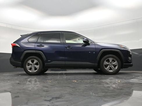 Used 2025 Toyota RAV4 XLE AWD/4WD image 25