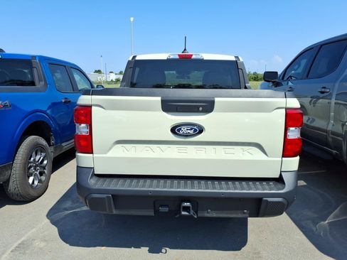 Used 2025 Ford Maverick XL FWD image 3