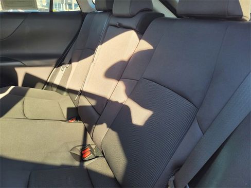 Used 2022 Toyota Venza LE image 15