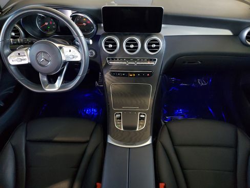 Used 2022 Mercedes-Benz GLC 300 image 11