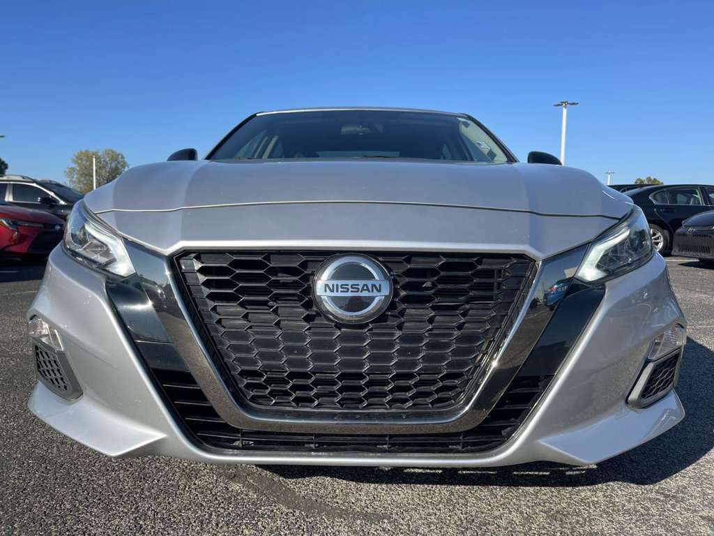 Used 2019 Nissan Altima 2.5 SR w/ SR Premium Package FWD image 4