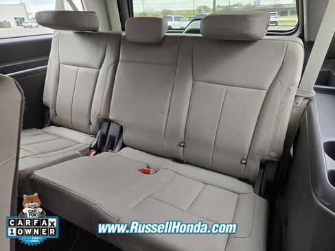 Used 2019 Ford Expedition Max XLT w/ Equipment Group 202A image 8