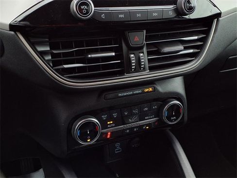 Used 2022 Ford Escape SEL w/ Technology Package image 9