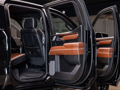 Used 2025 GMC Sierra 1500 Denali Ultimate image 27