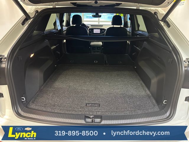 Used 2021 Volkswagen Atlas Cross Sport SEL Premium R-Line w/ Cross Sport MDO Package AWD/4WD image 26