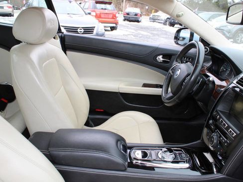 Used 2014 Jaguar XKR R image 11