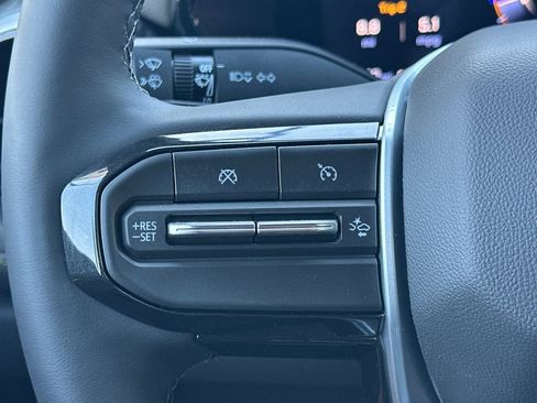 New 2026 Chevrolet Colorado ZR2 w/ Midnight Edition AWD/4WD image 26