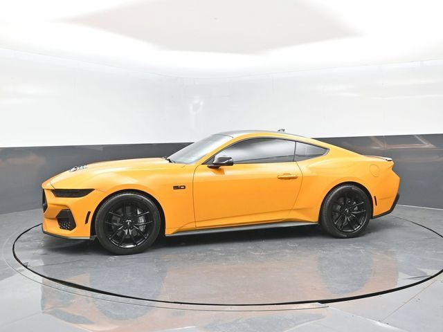 Used 2026 Ford Mustang GT w/ Mustang Nite Pony Package RWD image 4