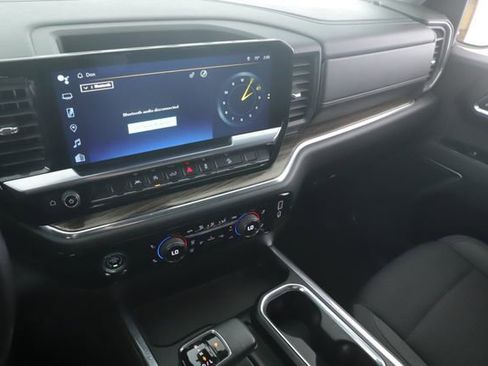 Used 2023 Chevrolet Silverado 1500 RST image 25