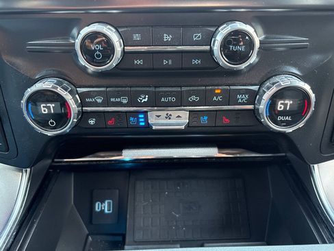 Used 2021 Ford F150 Platinum w/ Equipment Group 701A High AWD/4WD image 27
