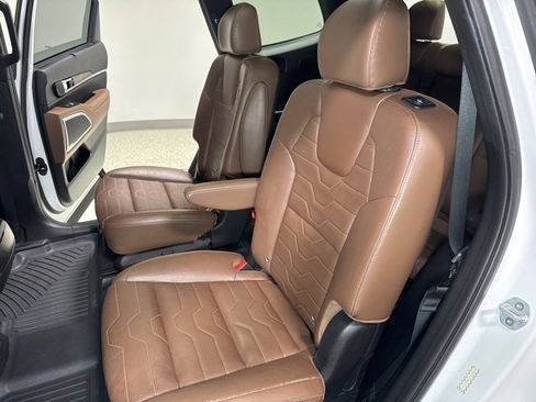 Used 2020 Kia Telluride SX w/ SX Prestige Package image 27