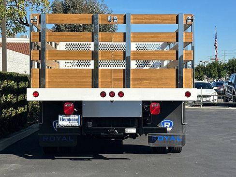 New 2025 Ford F550 2WD Regular Cab Super Duty image 5