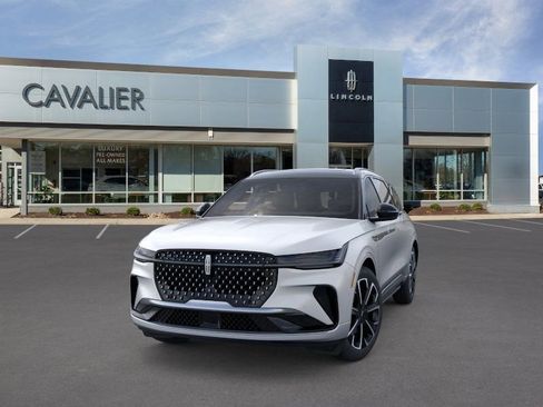 New 2026 Lincoln Nautilus Reserve AWD/4WD image 2