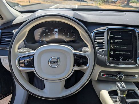 Used 2020 Volvo XC90 T6 Momentum w/ Protection Package Premier AWD/4WD image 20