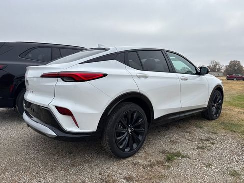 New 2026 Buick Envista Sport Touring image 5