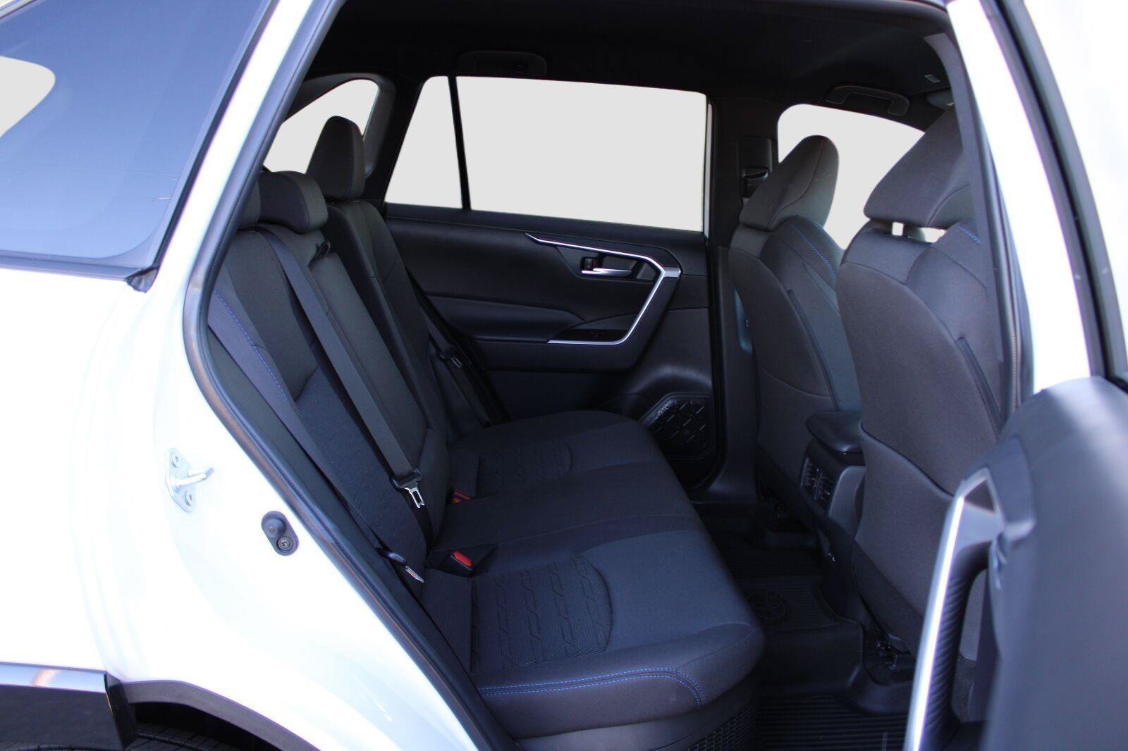 Certified 2025 Toyota RAV4 SE AWD/4WD image 36
