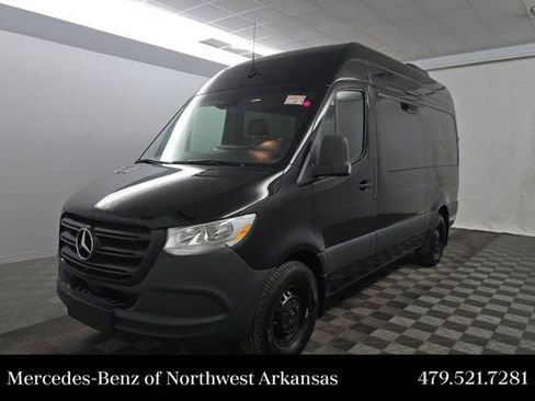 Used 2024 Mercedes-Benz Sprinter 2500 image 1