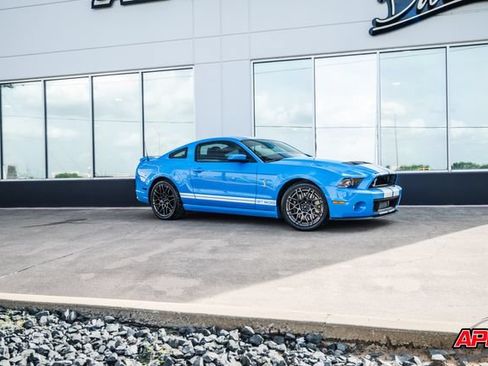 Used 2013 Ford Mustang Shelby GT500 RWD image 13
