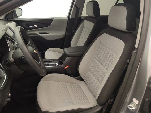 Used 2023 Chevrolet Equinox LS w/ LS Convenience Package AWD/4WD image 17